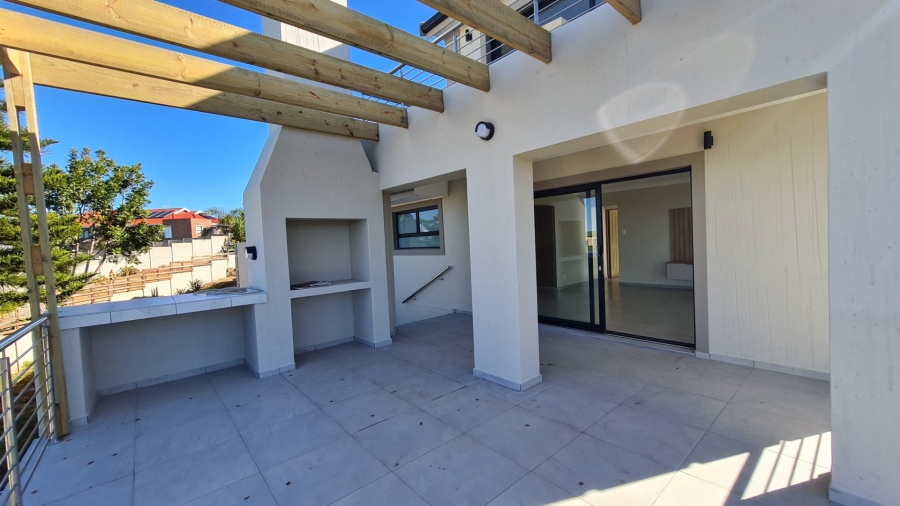 3 Bedroom Property for Sale in Dana Bay Western Cape